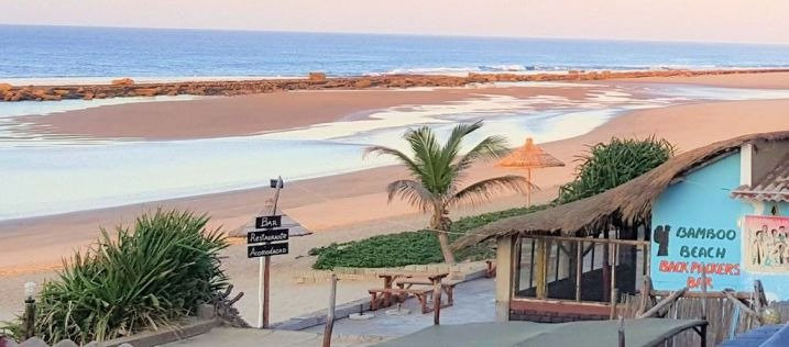 Bamboo Beach Backpackers & Restaurant