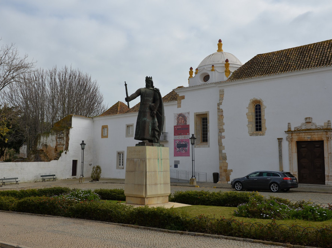 Statue of Dom Afonso III景点图片