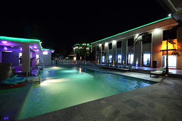 Westro Resort-泳池