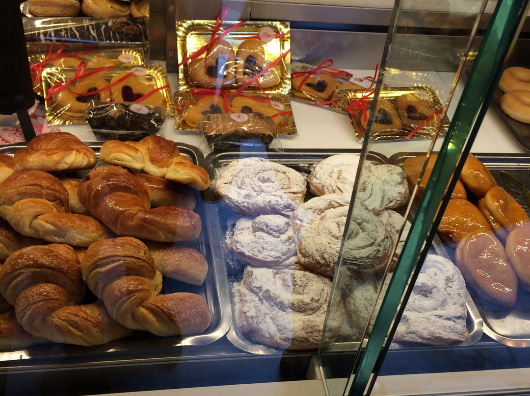 OKAY (Pastelerías - Cafeterías)