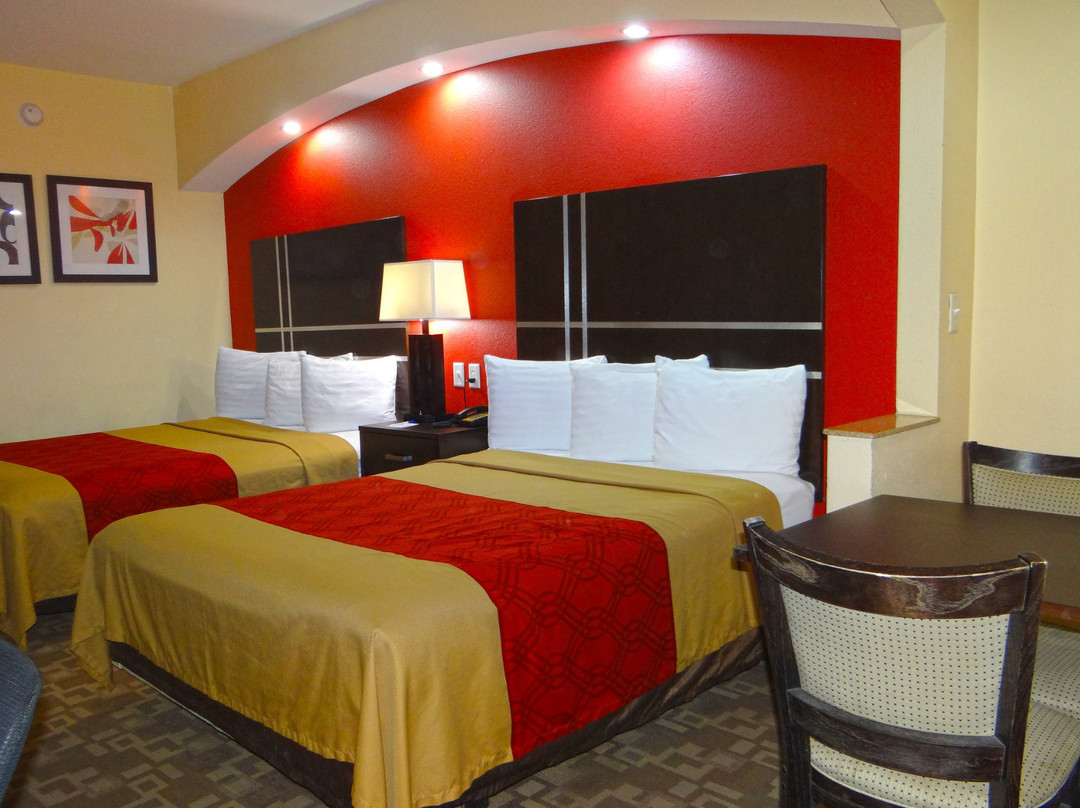 Regency Inn & Suites - Baytown主图