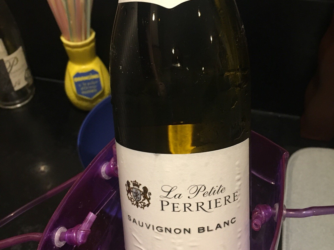 Calais Vins景点图片