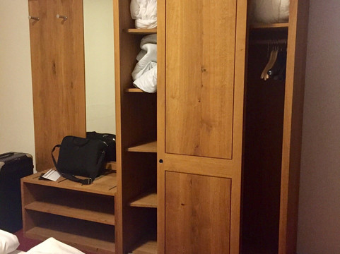 弗洛拉酒店主图