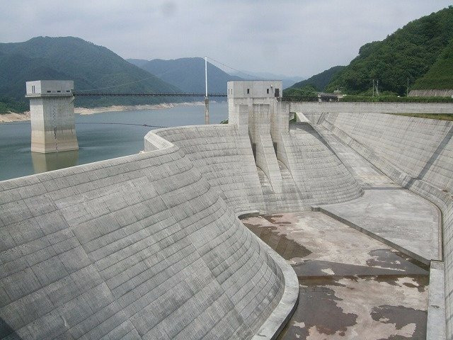 Surikamigawa Dam-福岛市必去景点