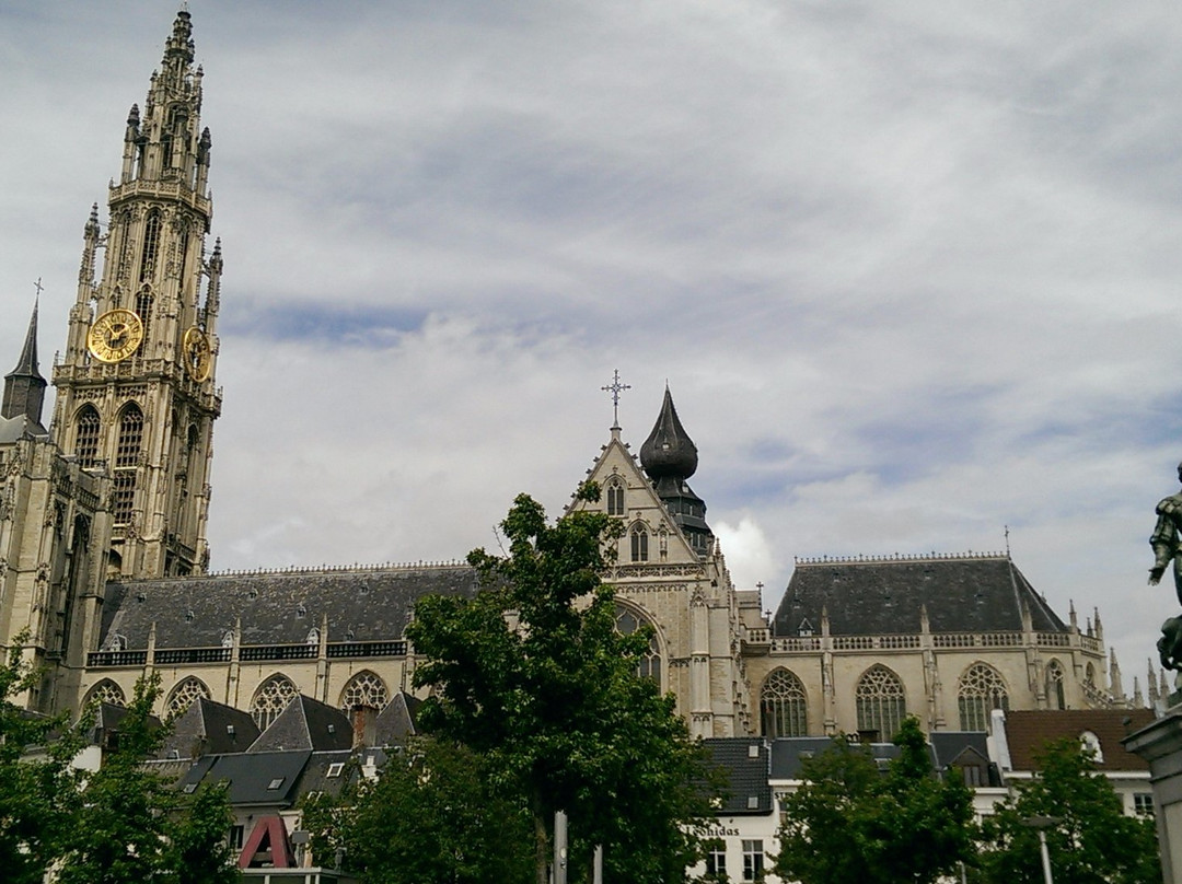 圣母大教堂（Onze Lieve Vrouwekathedraal）景点图片