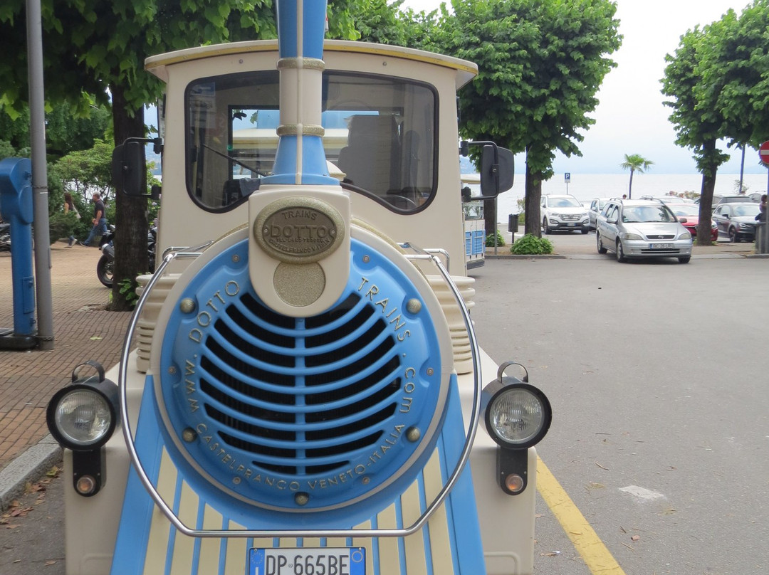 Trenino Turistico di Stresa景点图片