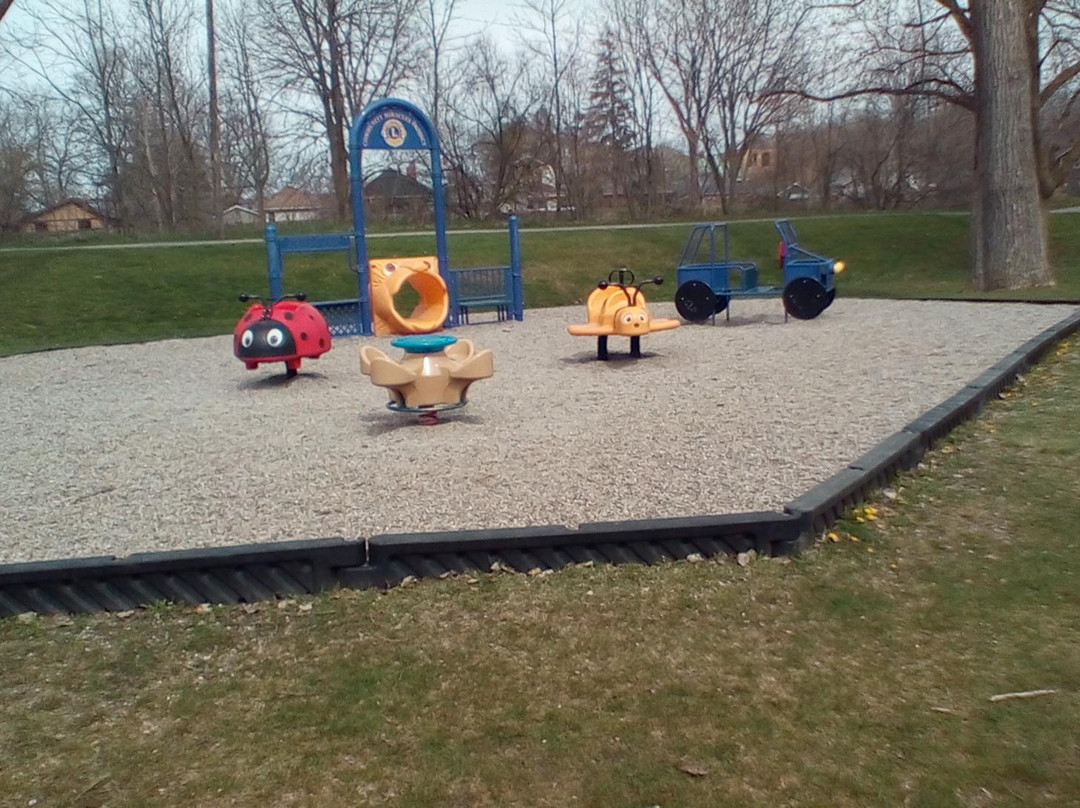 Lion's Park-Paris必去景点