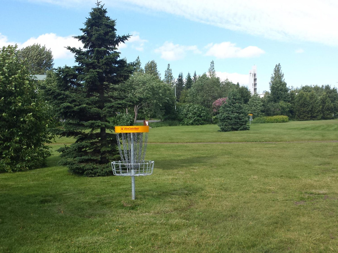 Fellabaer旅游景点-Tjarnagardur