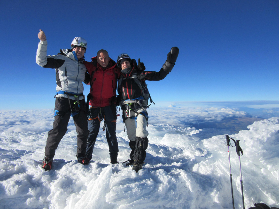 Cumbre Tours - Day Tours-基多必去景点