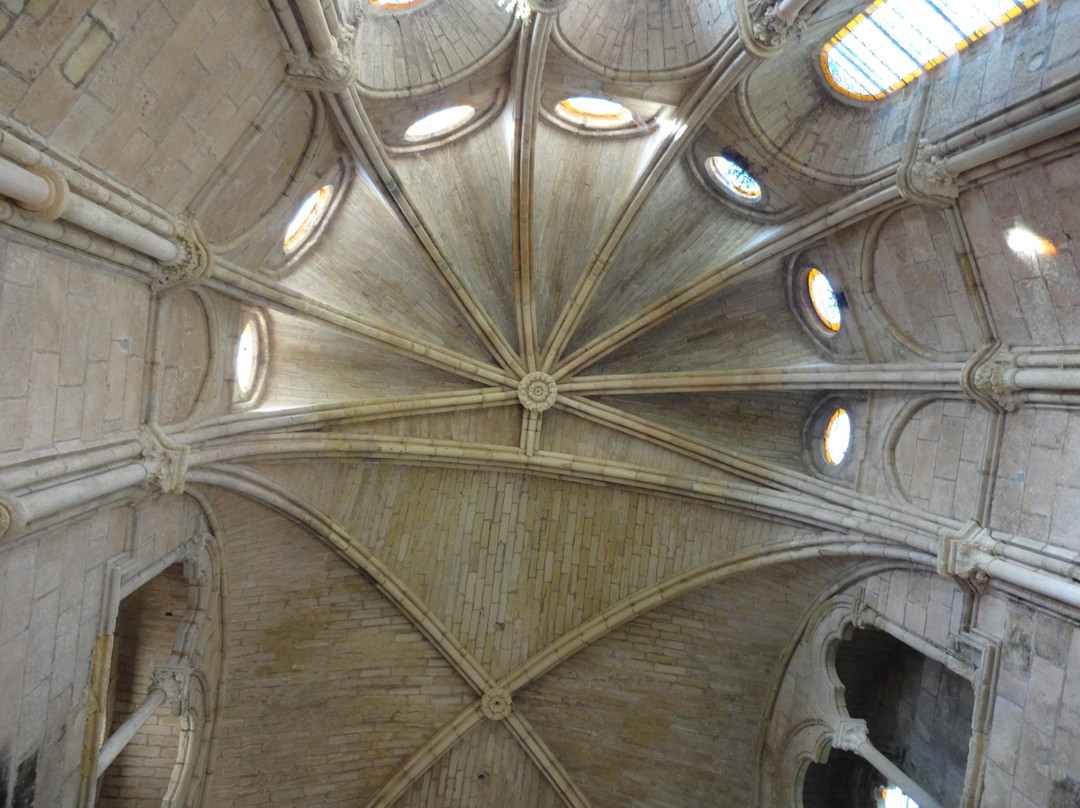 Abbaye de Vignogoul-Pignan必去景点