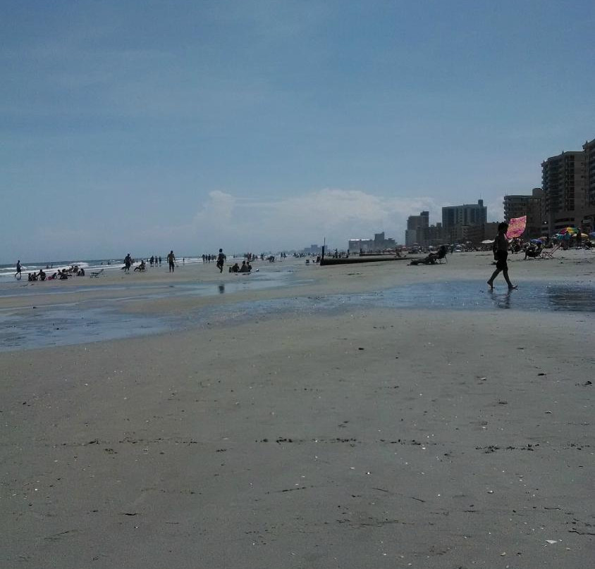 Crescent Beach景点图片