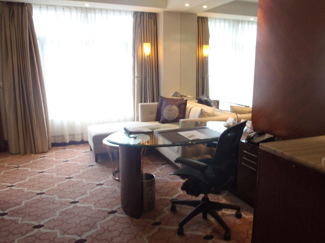 上海威斯汀大饭店主图