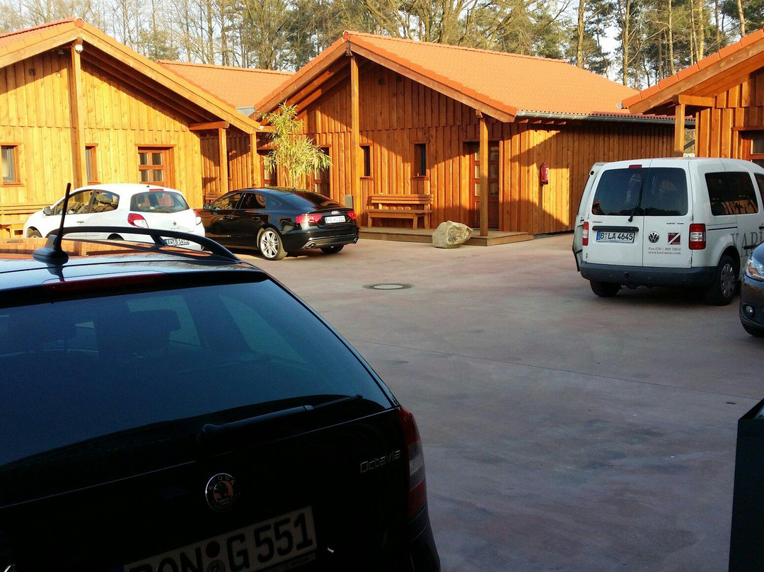 Roadcamp - American Motel & Sportsbar