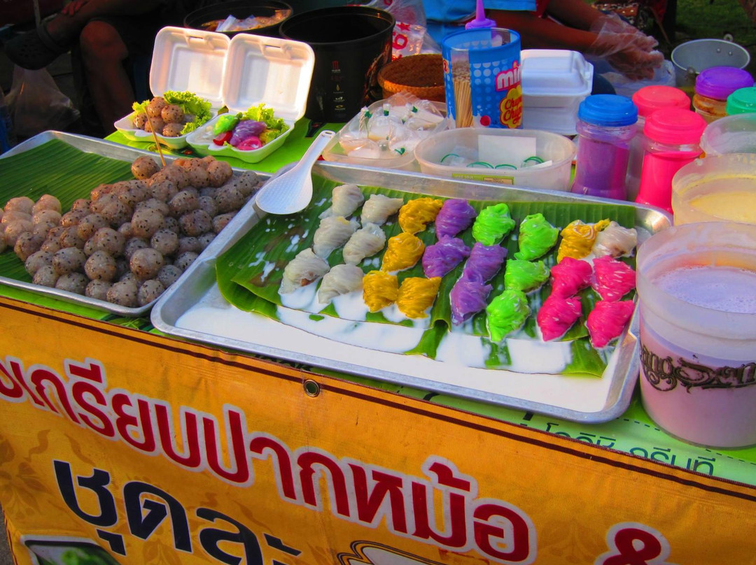 Walking Street Chiang Rai-清莱必去景点