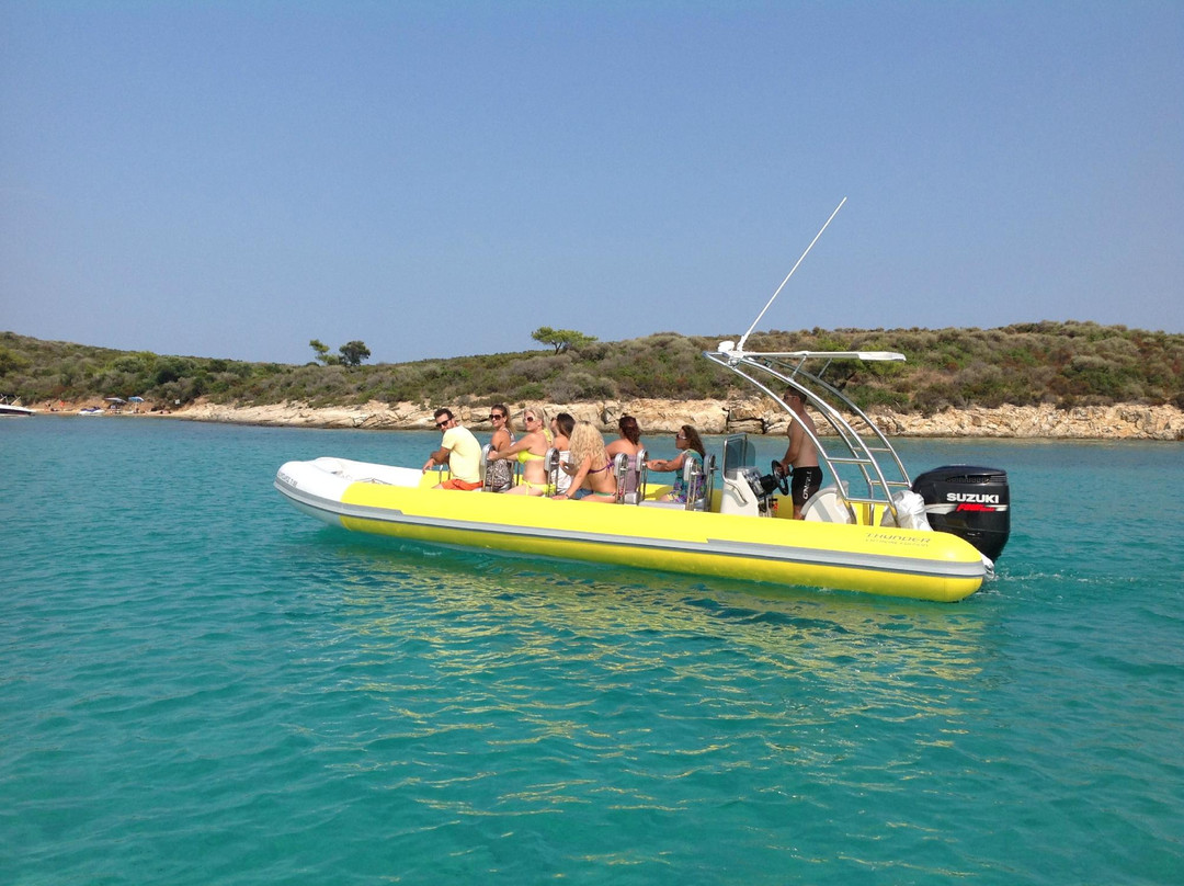 Aquavibe Rib Charters-Ormos Panagias必去景点