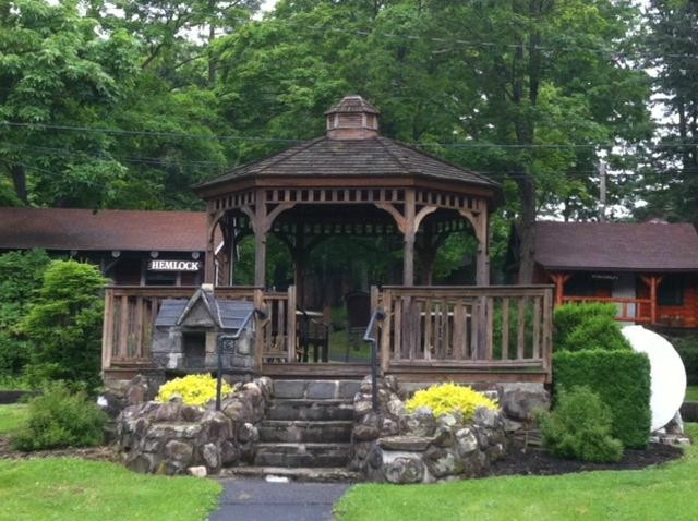 Carl's Rip Van Winkle Motor Lodge
