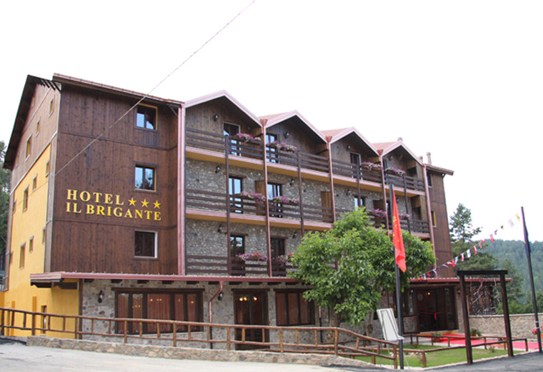 Cotronei酒店住宿-Hotel Il Brigante