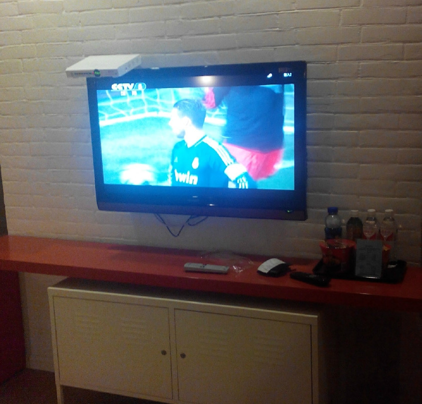 青鸟艺术酒店主图