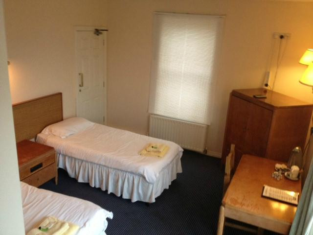 Carlton Hotel主图