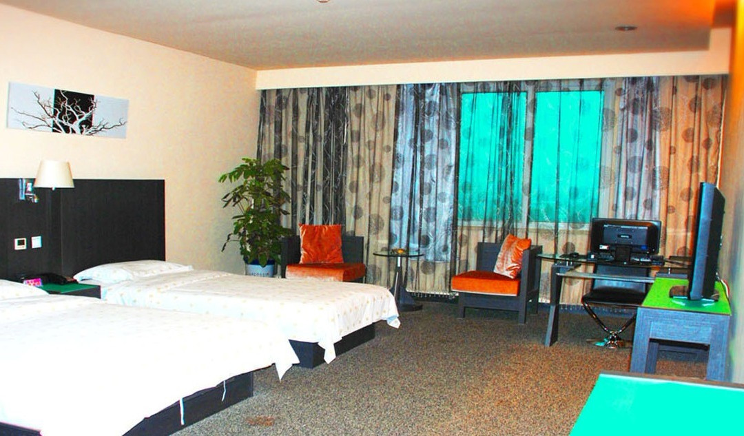 银博时尚酒店主图