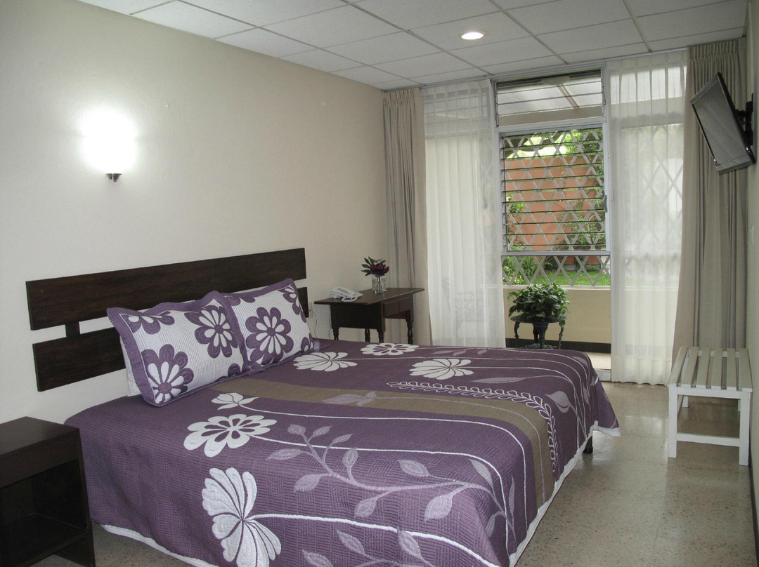 Laureles Hotel主图