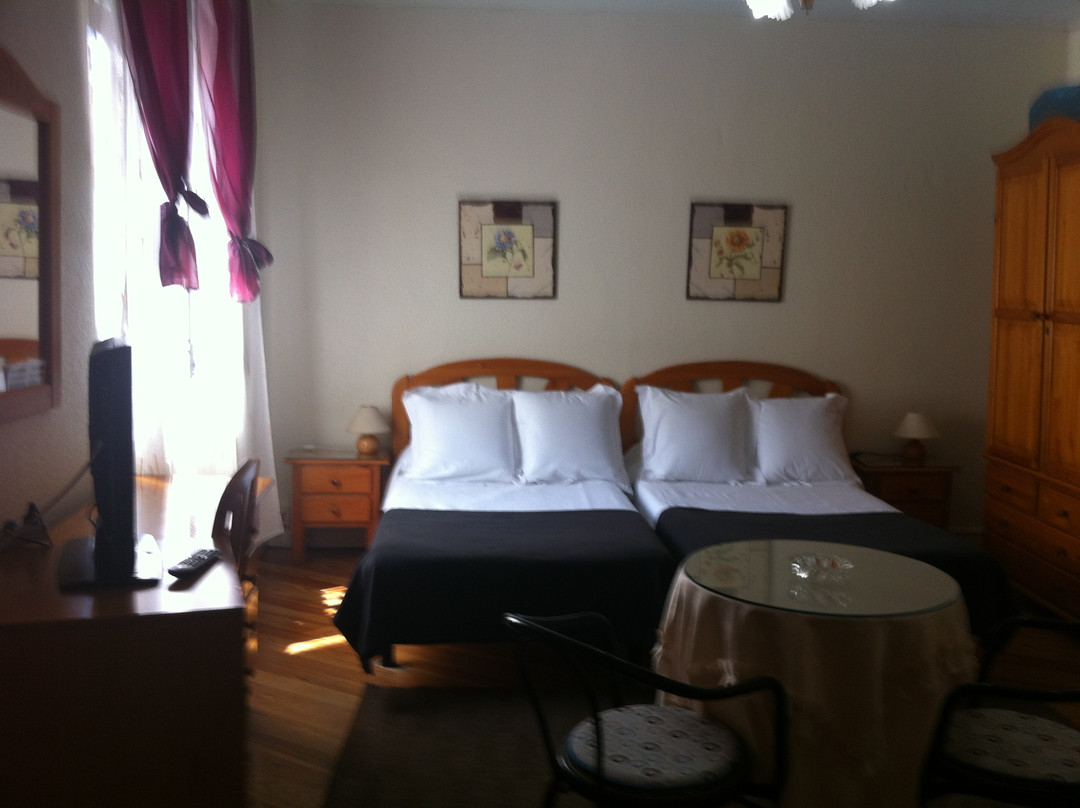 Mutilva Alta酒店住宿-Pension Leyre