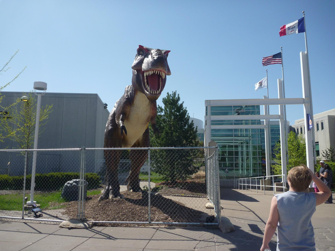 The Putnam Museum & Science Center-达文波特必去景点