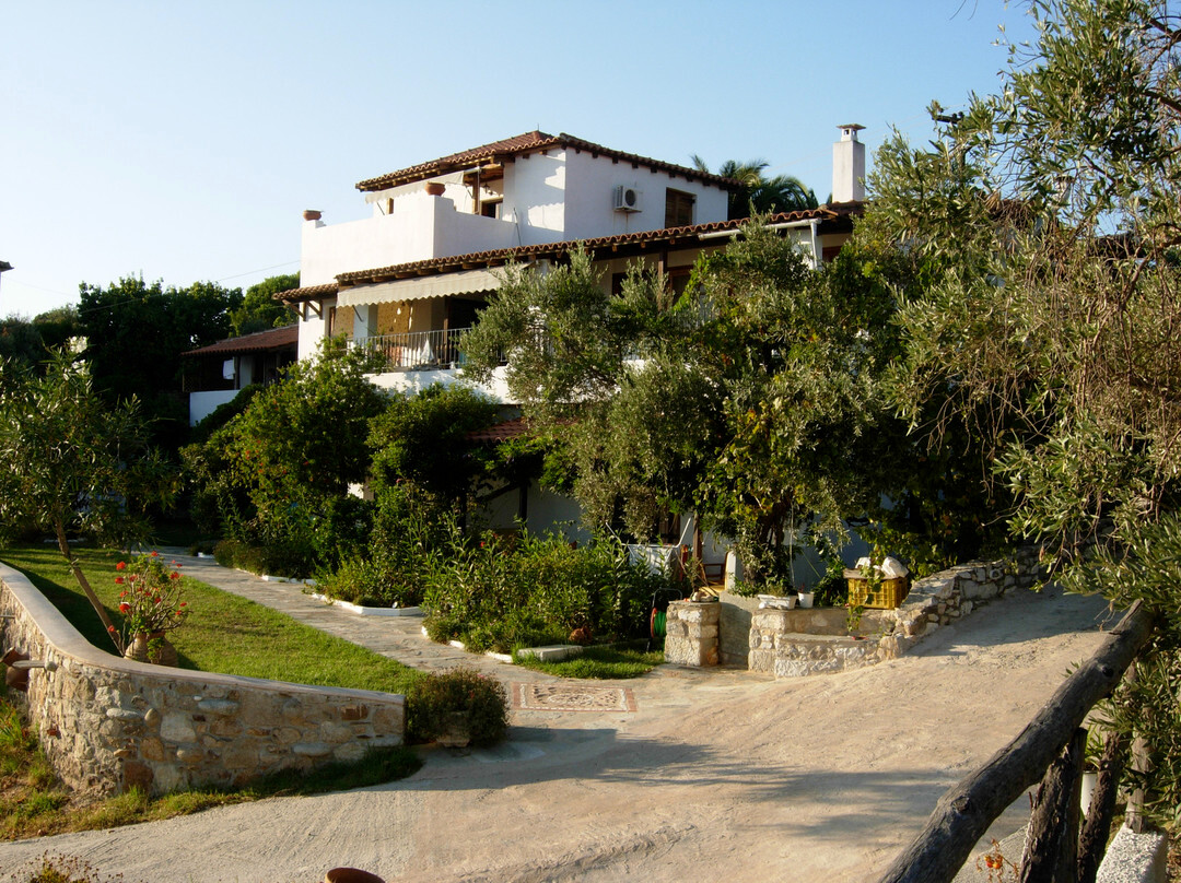Stefanos House