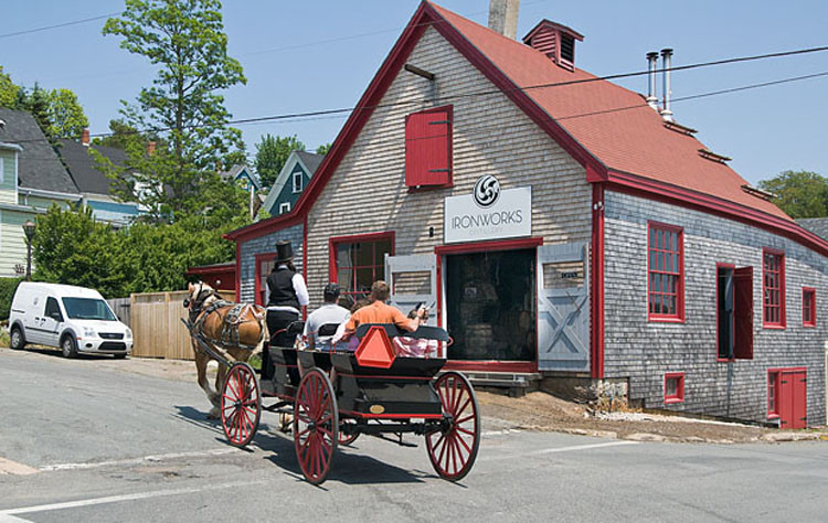 Ironworks Distillery-卢嫩堡必去景点