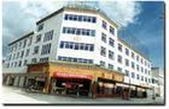 香巴拉大酒店主图