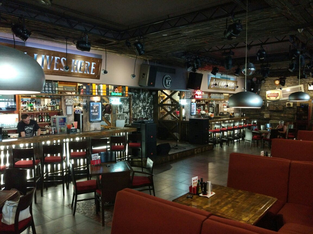 Jacks Bar & Grill