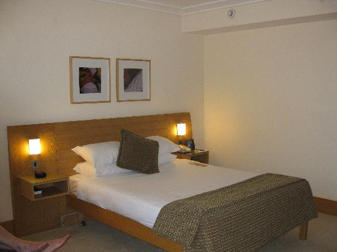 Lowfield Heath旅游攻略图片