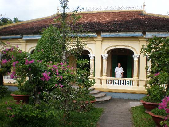 Dong Hoa Hiep酒店住宿-Miet Vuon Ba Duc