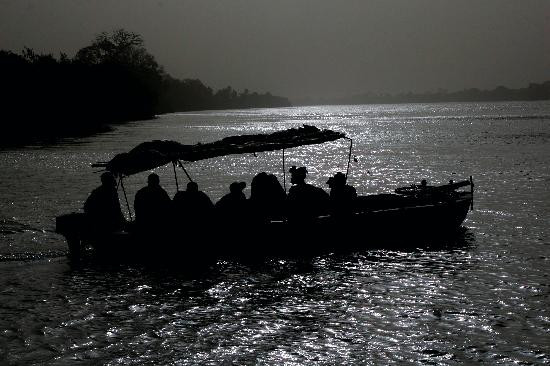River Gambia National Park-班竹必去景点