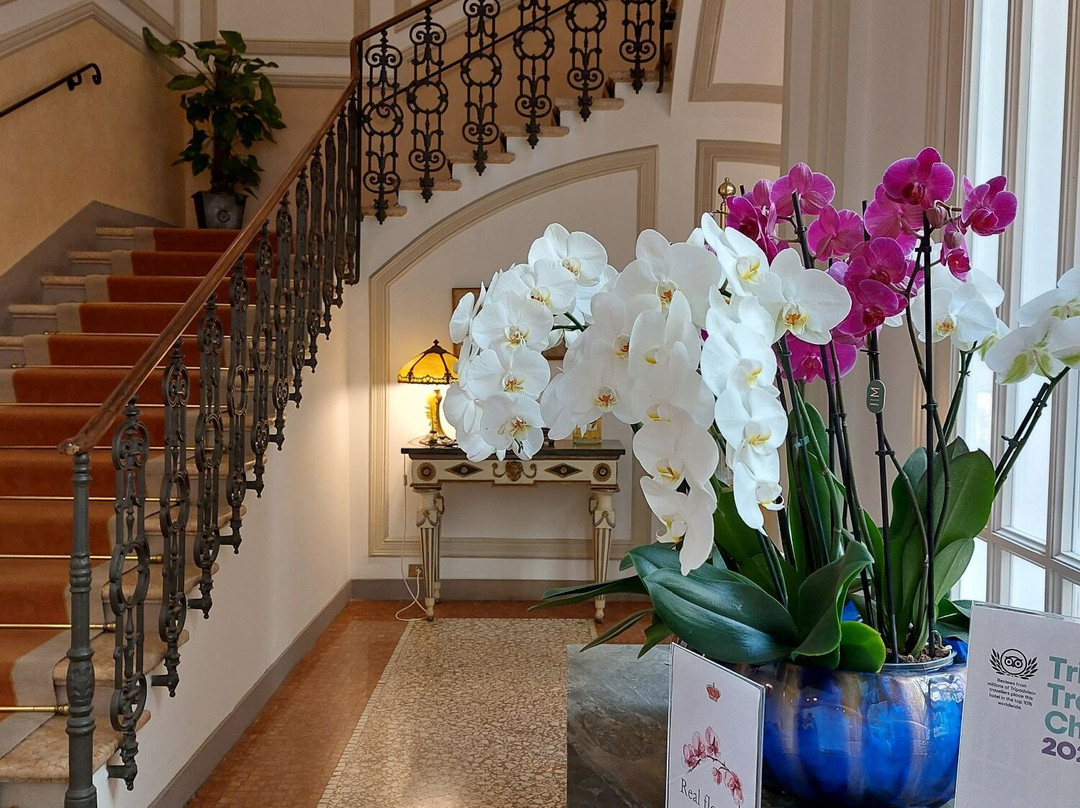 1890金冠酒店主图