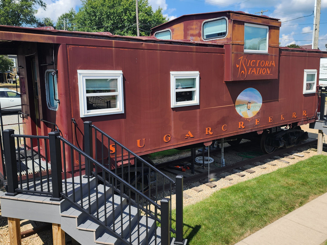 Sugarcreek Village Inn主图