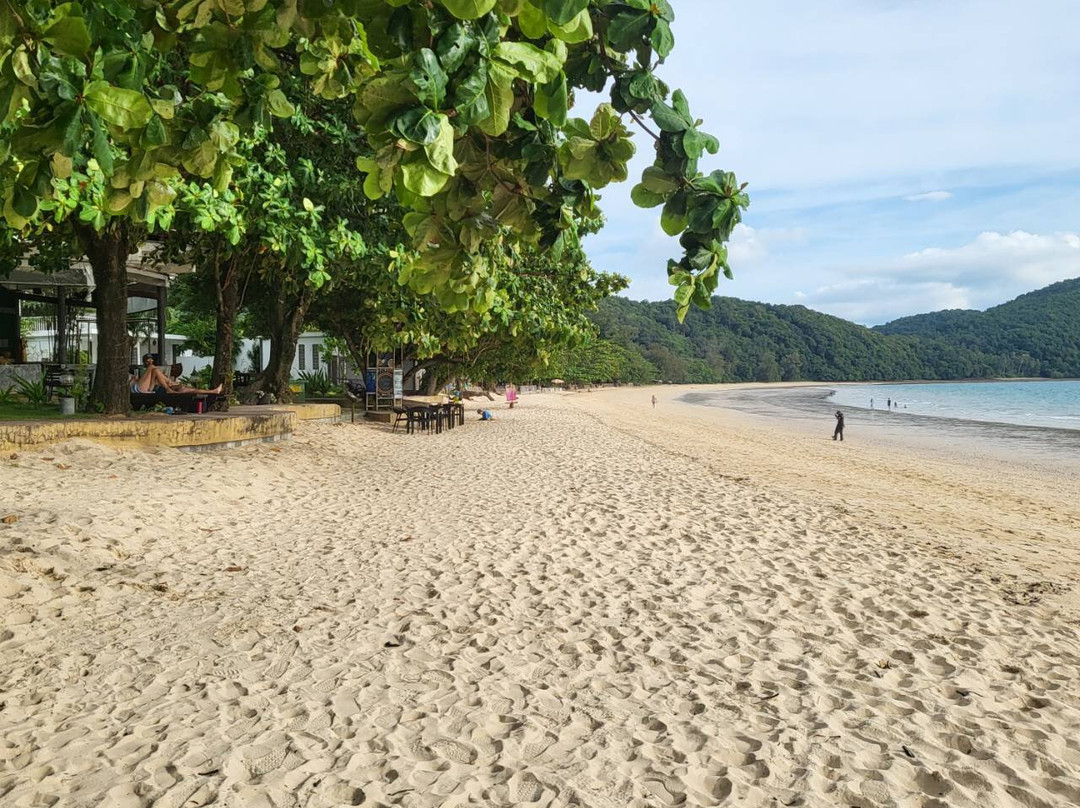 姚艾海滩度假村主图