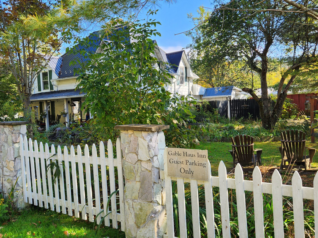 Gable Haus Cottages主图