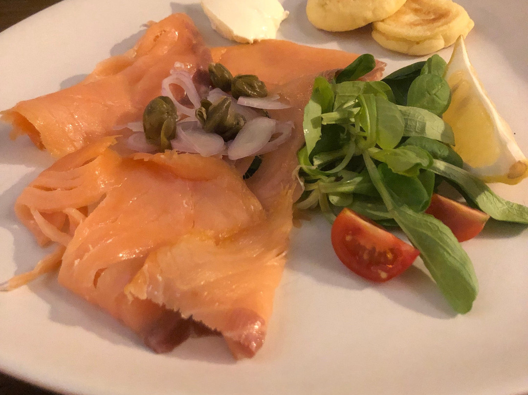 Golden Lion Hotel & Restaurant主图