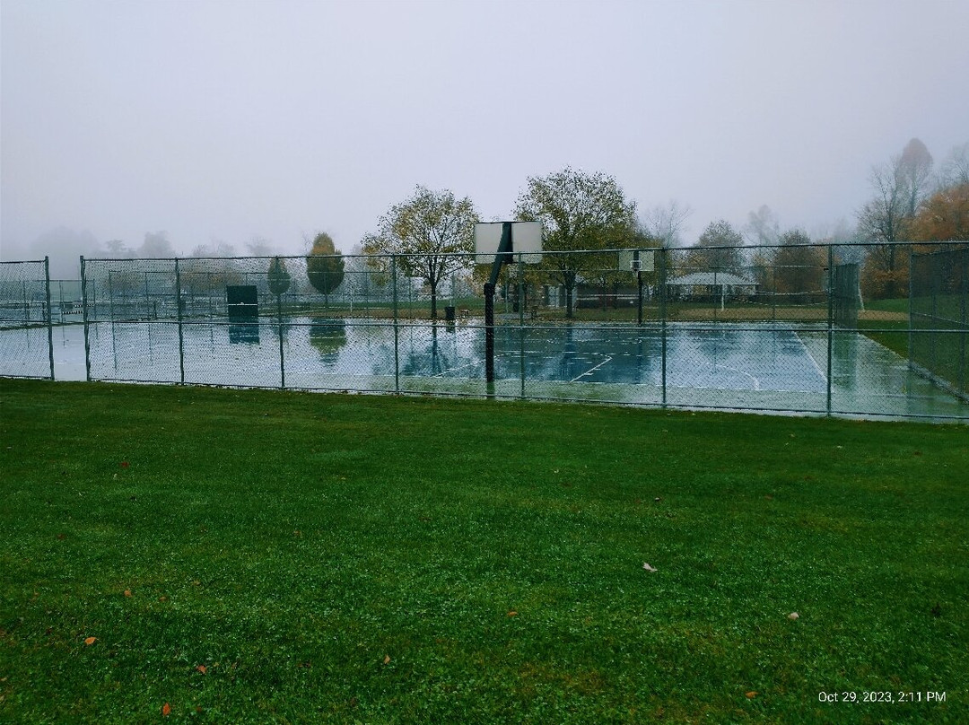 Monroeville Community Park West-门罗维尔必去景点