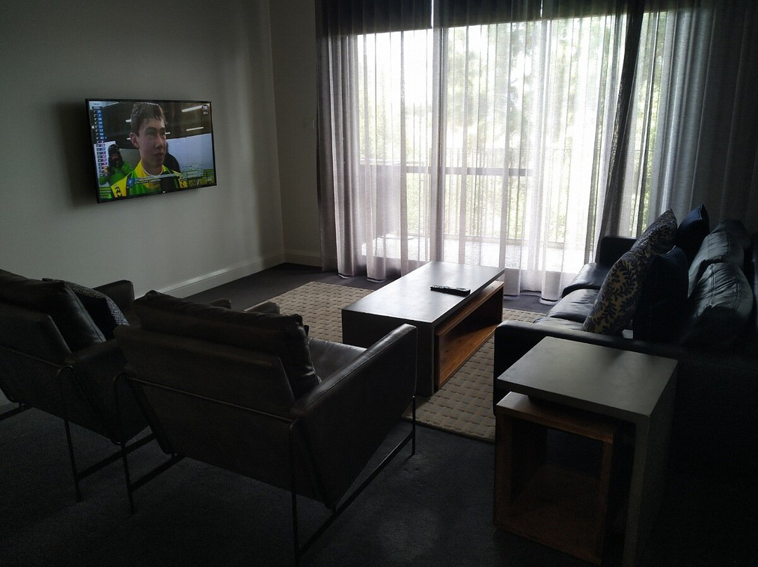 Knightsbridge Canberra主图