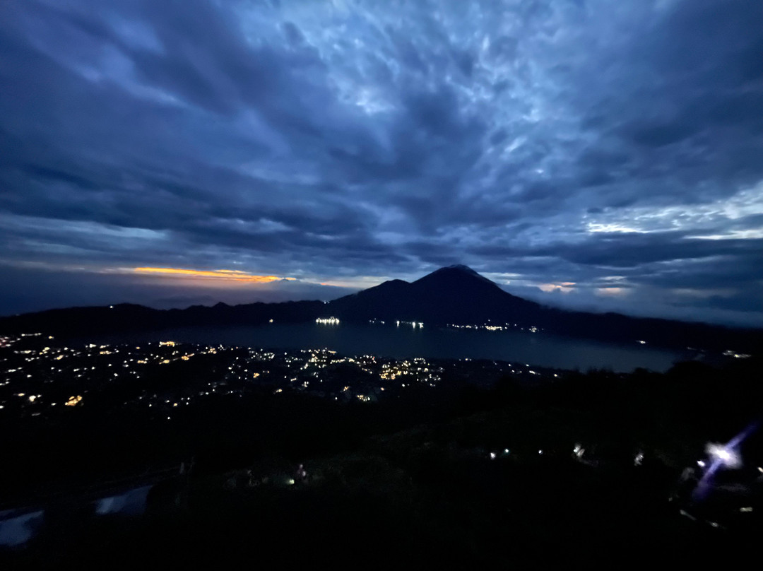 Mount Batur Sunrise Trekking-登巴萨必去景点