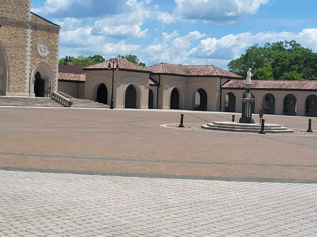 Shrine of the Most Blessed Sacrament景点图片