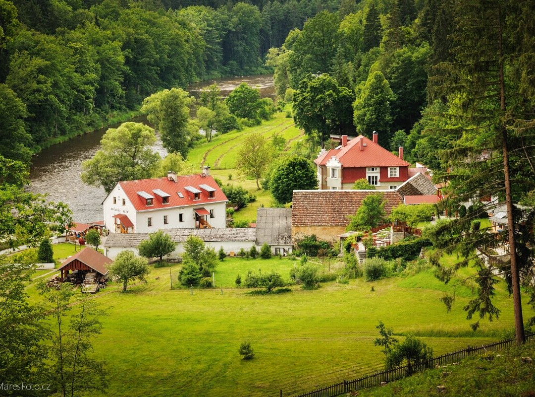 Luznice Valley Hiking Trail-Plana nad Luznici必去景点