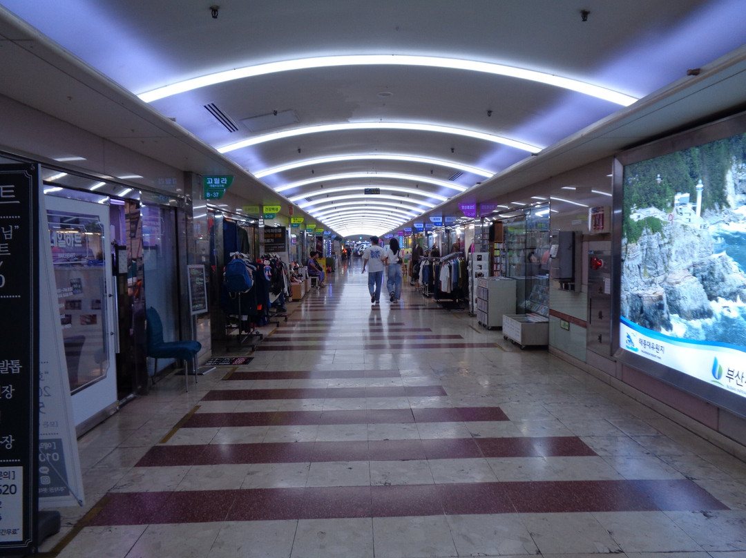 Gwangbok Underground Shopping Center-釜山必去景点