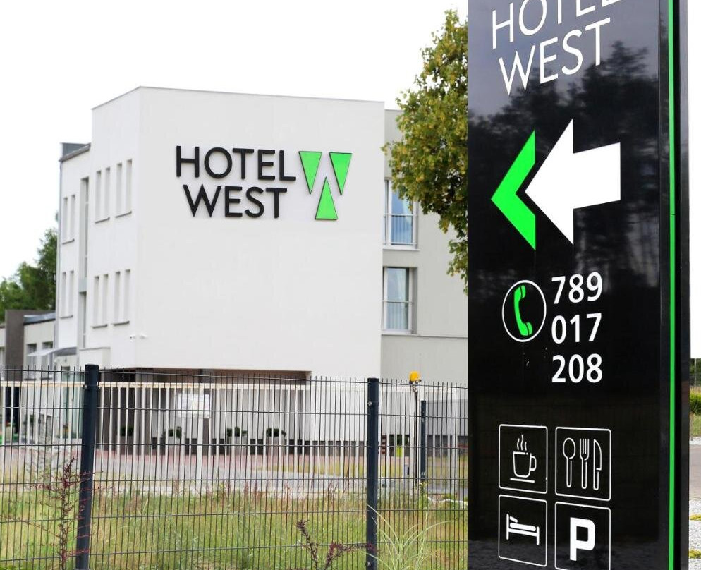 Hotel West主图