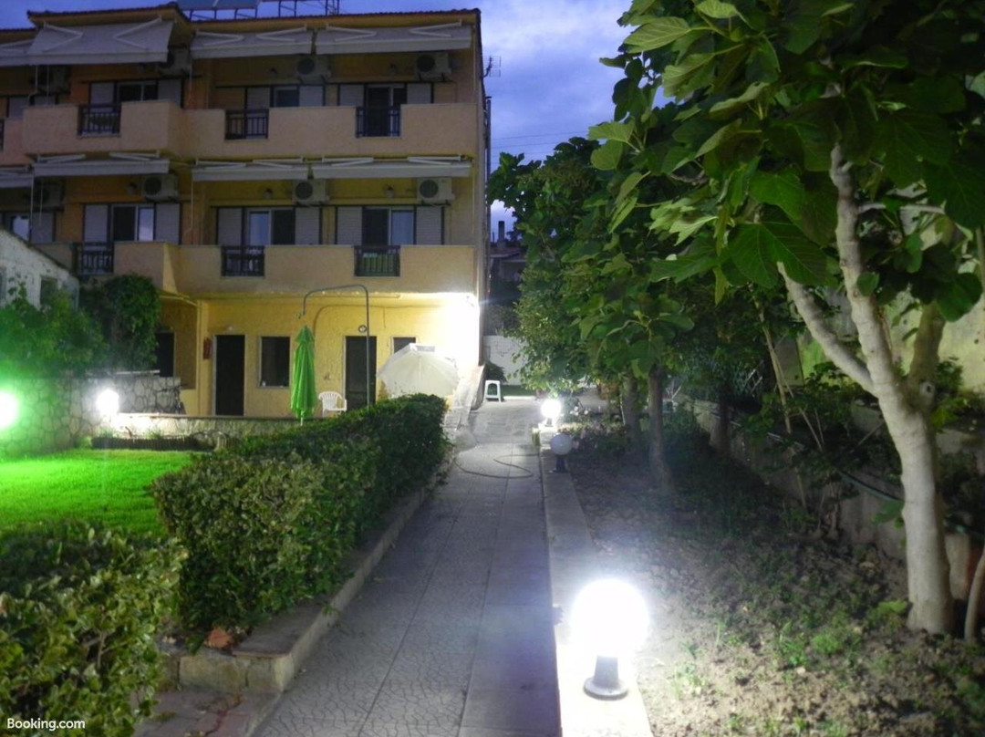 Bellos apartments