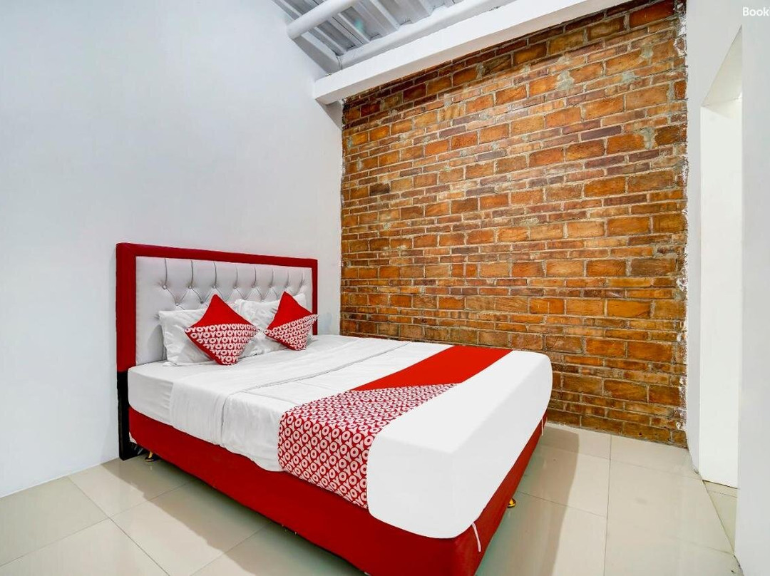 Super OYO 91173 Guesthouse King Puntodewo