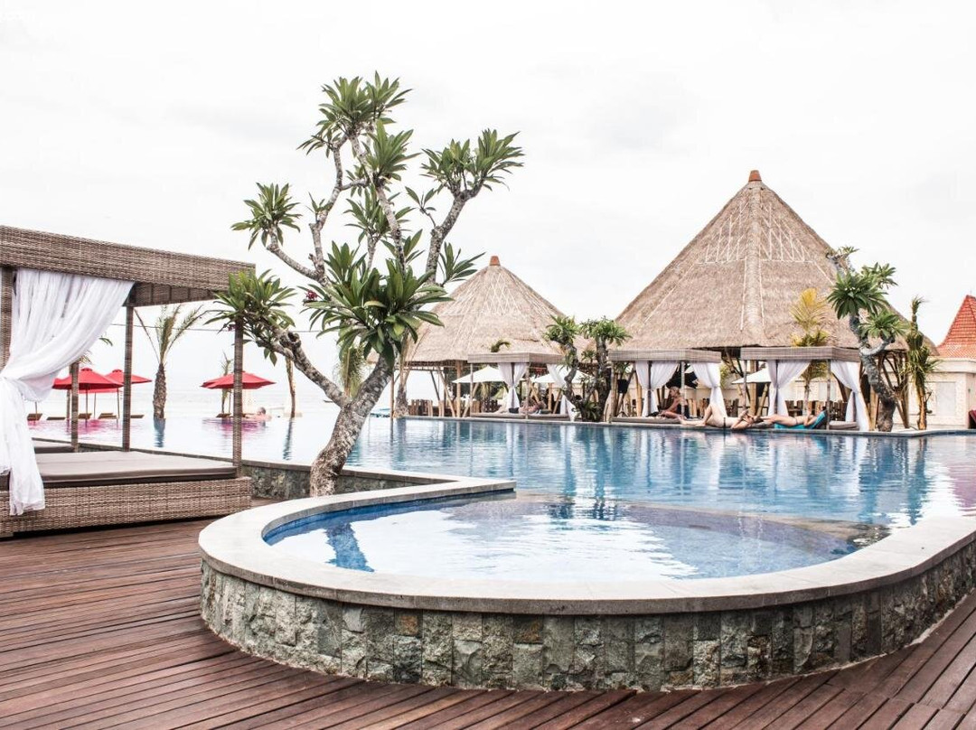 马鲁蒂海滩别墅主图