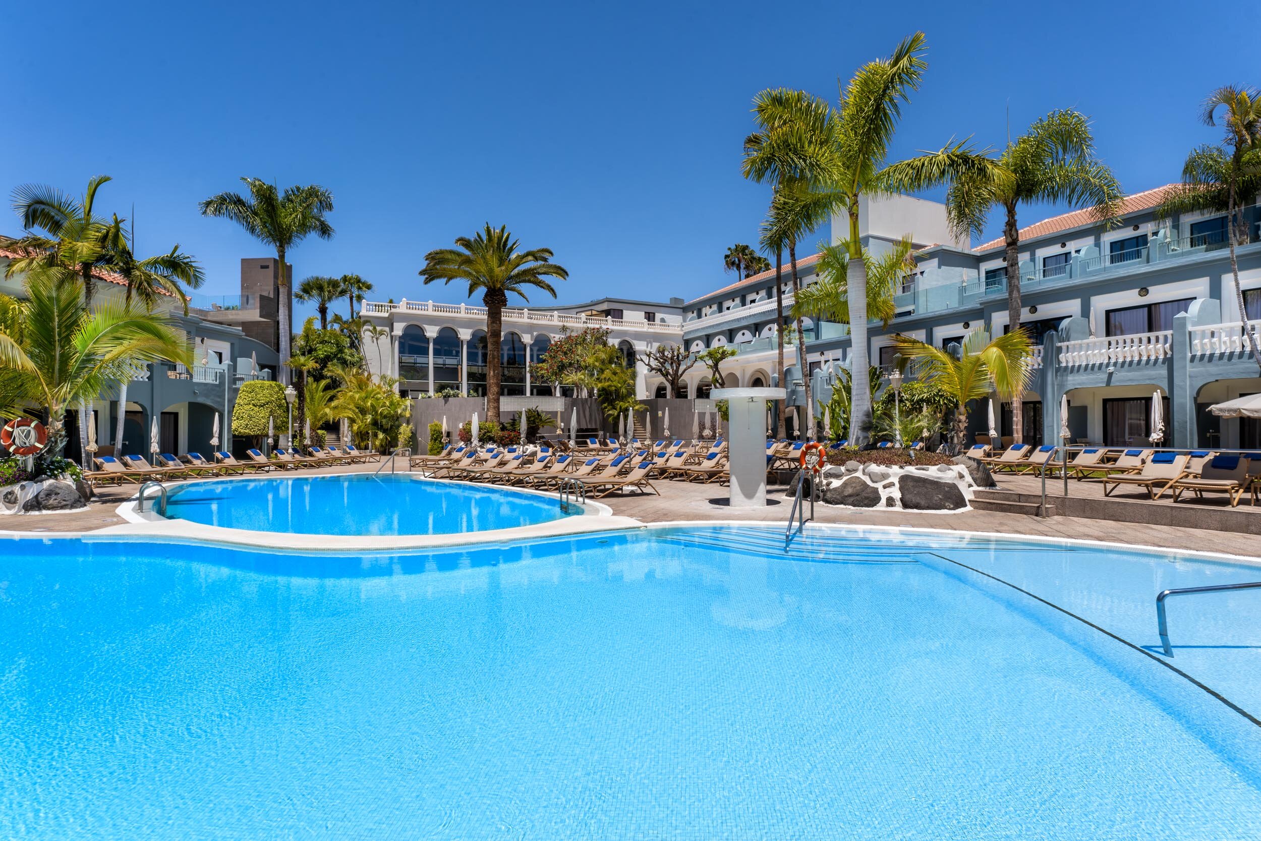 Hotel Colon Guanahani - Adrian Hoteles-泳池